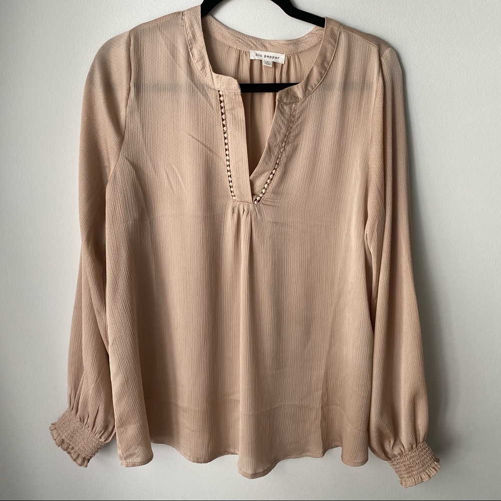 Cream tan long sleeve blouse size L
